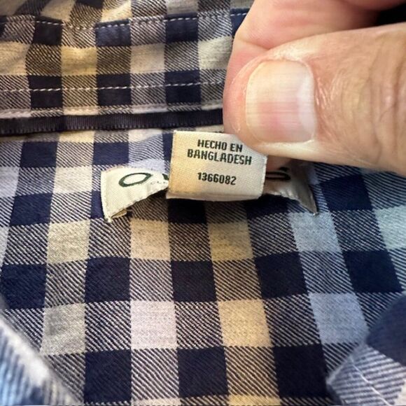Orvis Large Blue and Charcoal Plaid Long Sleeve Button‎ Down Shirt - Picture 4 of 7
